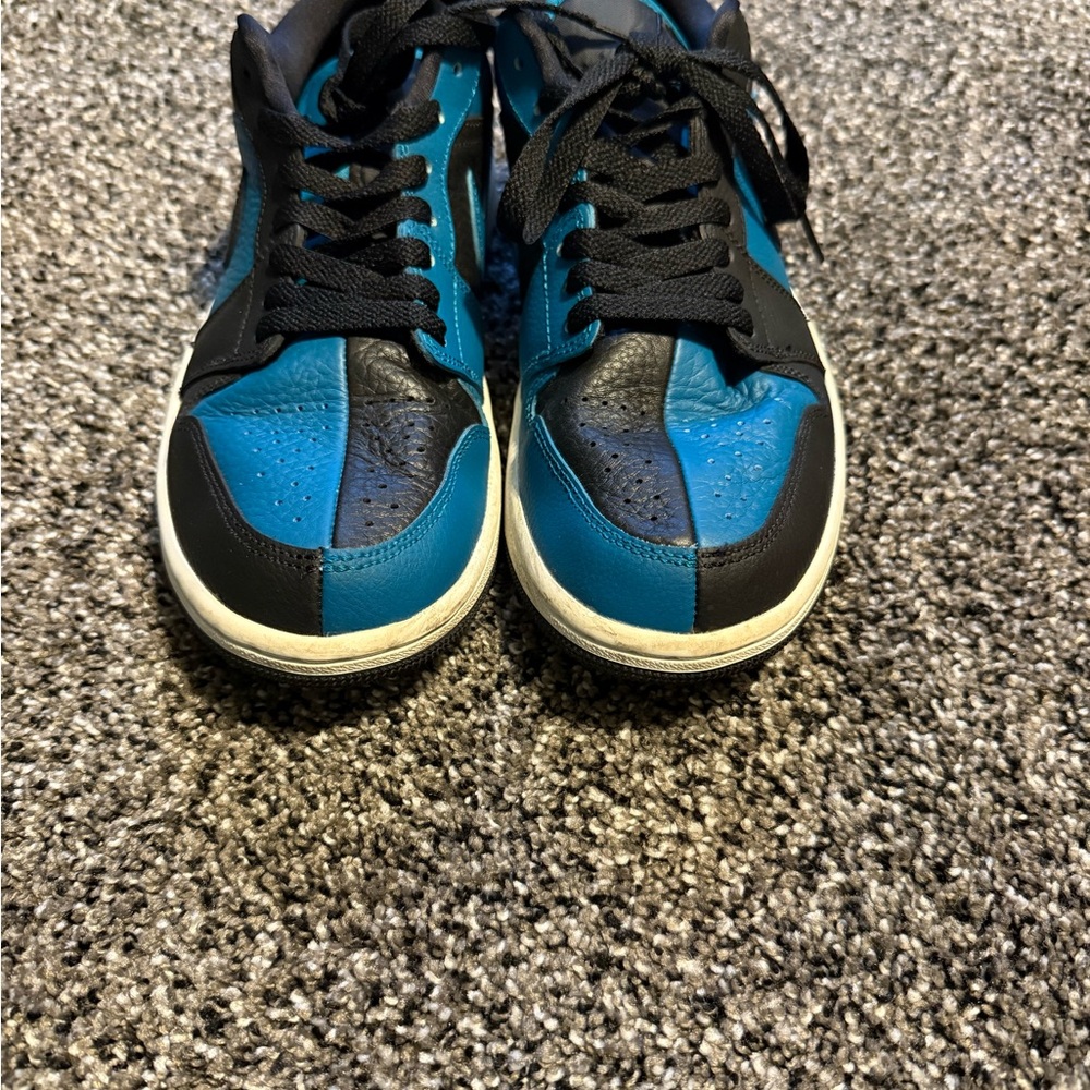 Nike Air Jordan 1 Low - Picture 1 of 6